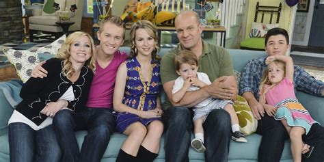 Lista de episodios de Good Luck Charlie .